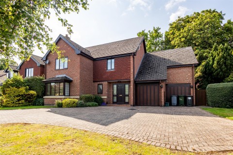 View Full Details for Brooklands Drive, Gedling, Nottingham