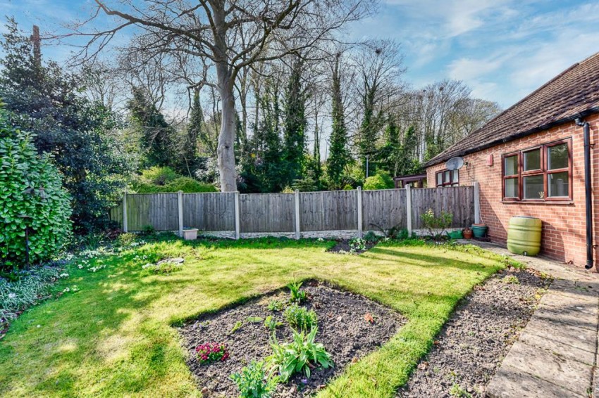Images for Elmsdale Gardens, Burton Joyce, Nottingham