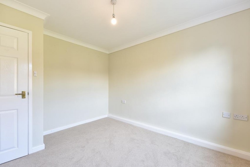 Images for Elmsdale Gardens, Burton Joyce, Nottingham