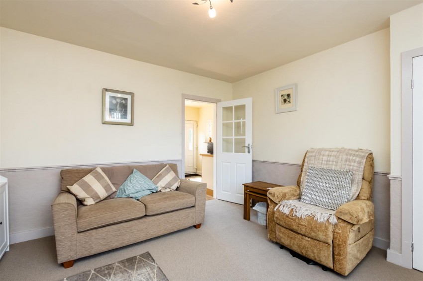 Images for Farnsfield Avenue, Burton Joyce, Nottingham