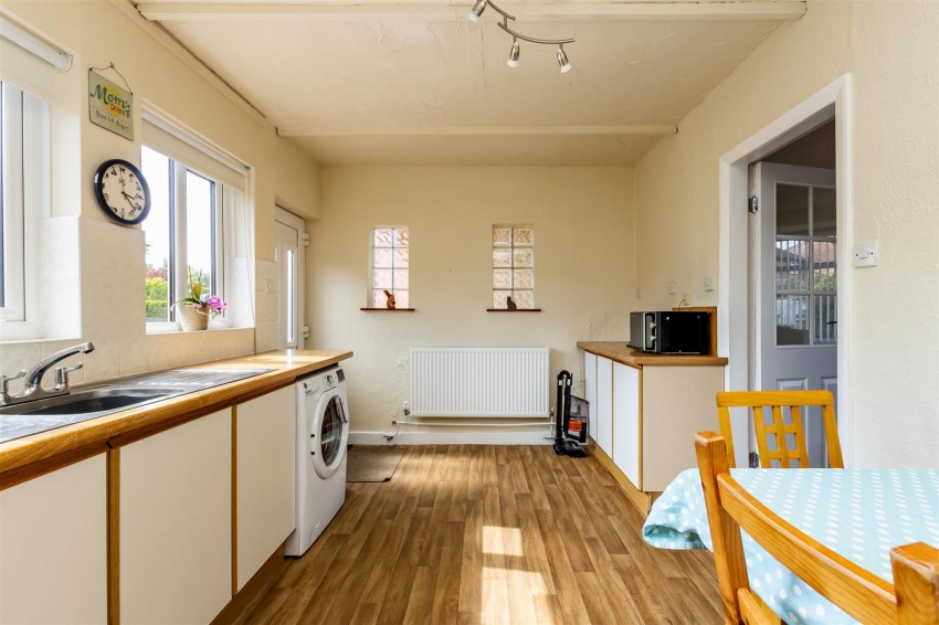 Images for Farnsfield Avenue, Burton Joyce, Nottingham