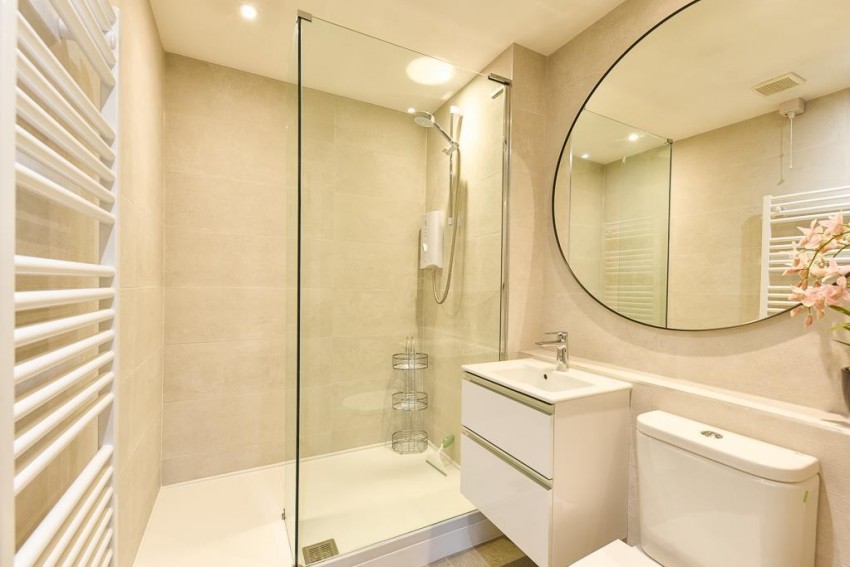 Images for Elmsdale Gardens, Burton Joyce, Nottingham