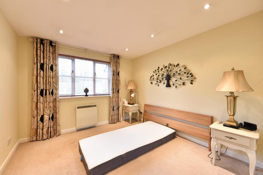 Images for Elmsdale Gardens, Burton Joyce, Nottingham