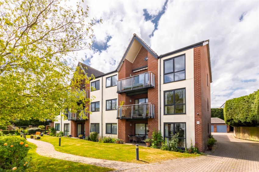 Images for Roslyn Court, Willow Wong, Burton Joyce, Nottingham