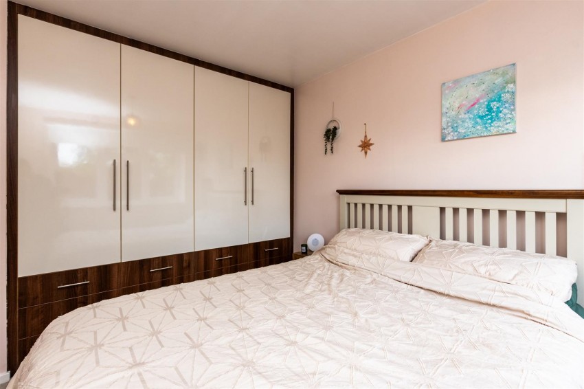 Images for Kensington Gardens, Carlton, Nottingham