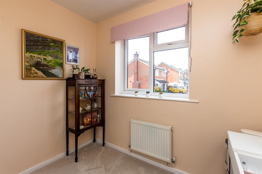 Images for Kensington Gardens, Carlton, Nottingham