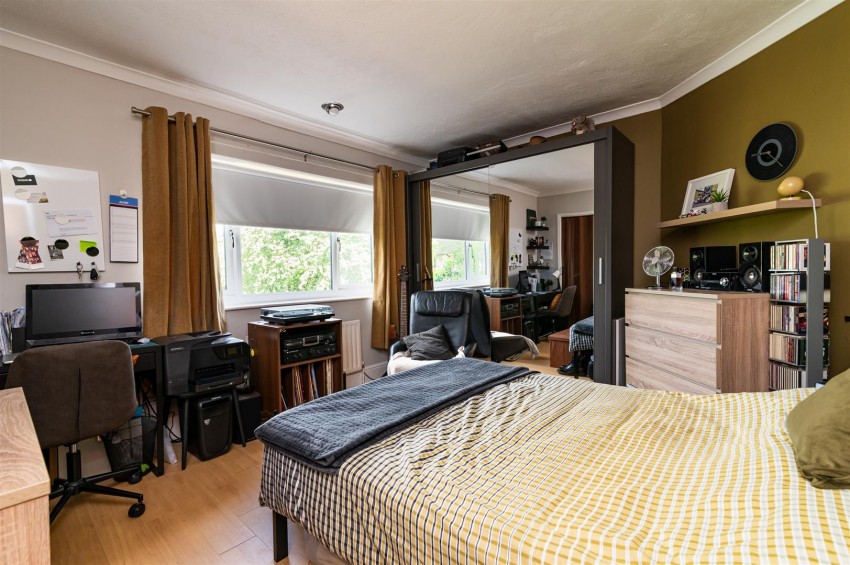 Images for Trenchard Close, Newton