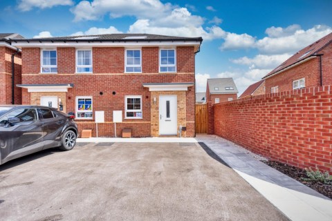 View Full Details for Wheatstone Gardens, Beeston, Nottingham