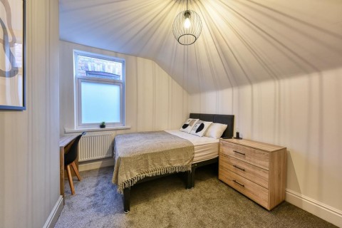 View Full Details for Chestnut Grove, Gedling, Nottingham