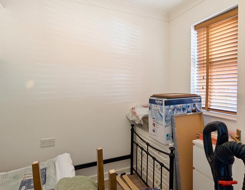 Images for Elmsdale Gardens, Burton Joyce, Nottingham