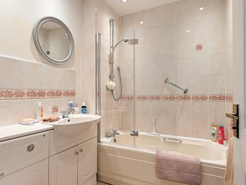Images for Elmsdale Gardens, Burton Joyce, Nottingham