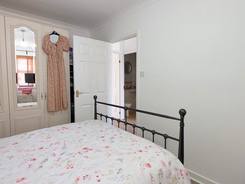 Images for Elmsdale Gardens, Burton Joyce, Nottingham