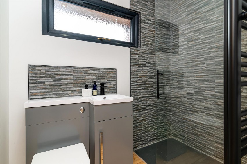 Images for Foxhill Road, Burton Joyce NG14 5DB