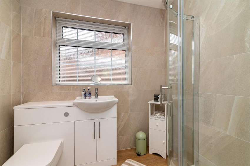 Images for York Close, Gedling NG4 4WD