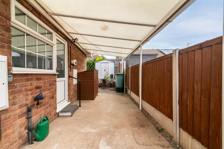 Images for York Close, Gedling NG4 4WD