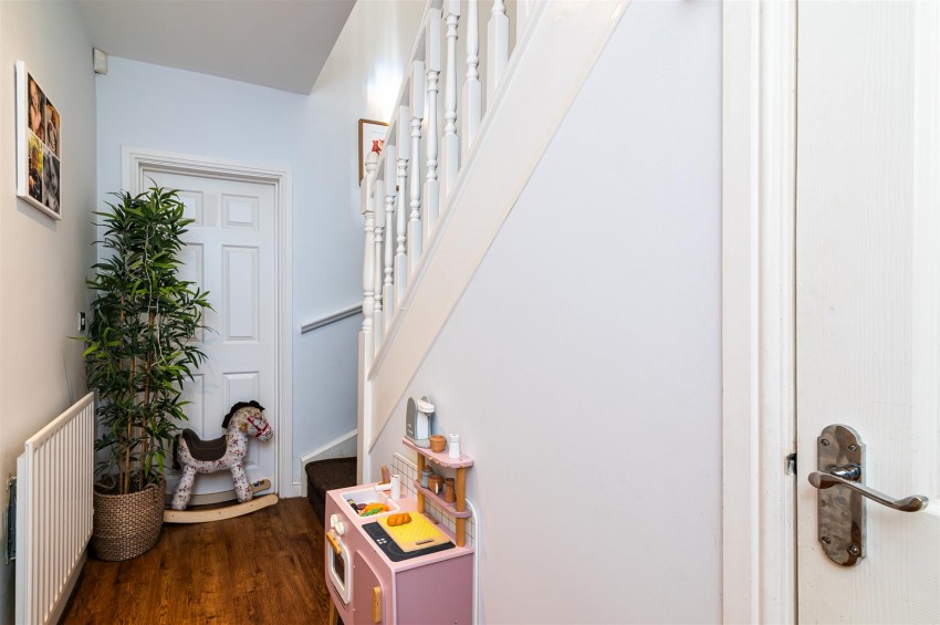 Images for Blackthorn Close, Gedling NG4 4AU