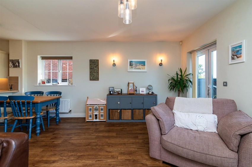 Images for Blackthorn Close, Gedling NG4 4AU