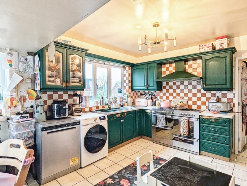 Images for Brookwood Crescent, Carlton, Nottingham