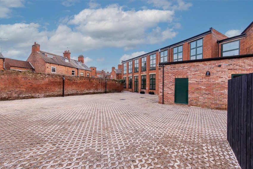 Images for Victoria Street, Newark On Trent