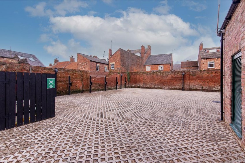 Images for Victoria Street, Newark On Trent