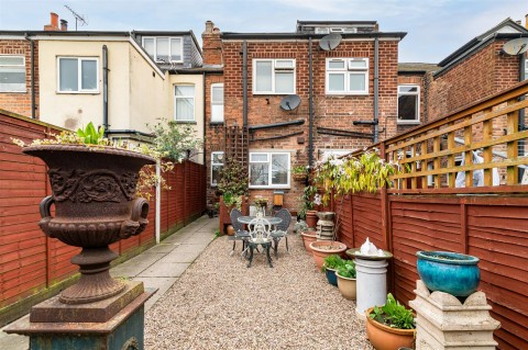 View Full Details for Top Row, Stoke Bardolph, NG14