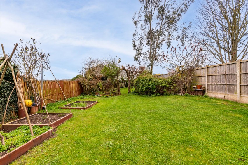 Images for Top Row, Stoke Bardolph, NG14