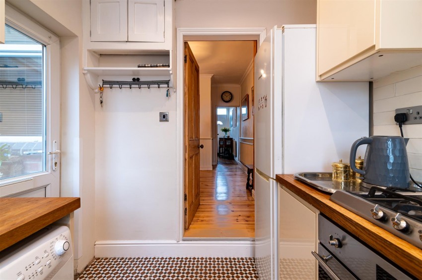 Images for Top Row, Stoke Bardolph, NG14