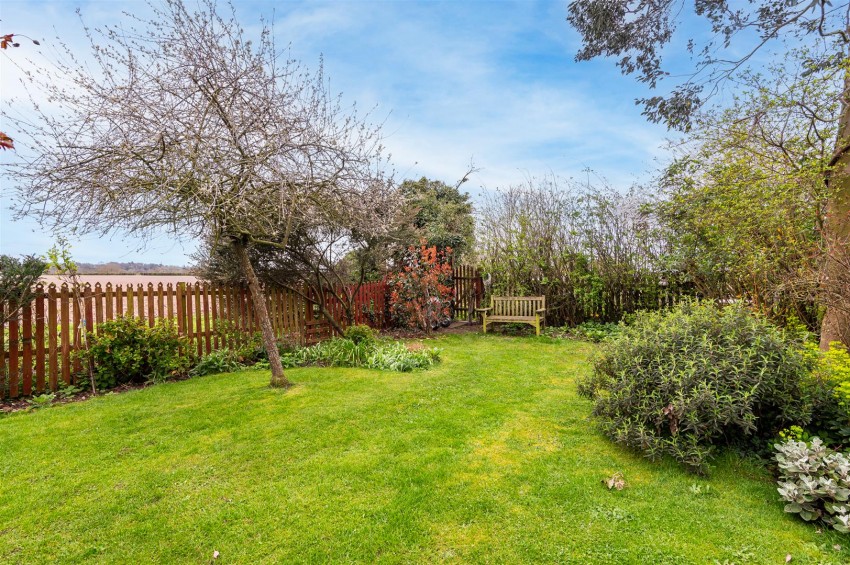 Images for Top Row, Stoke Bardolph, NG14