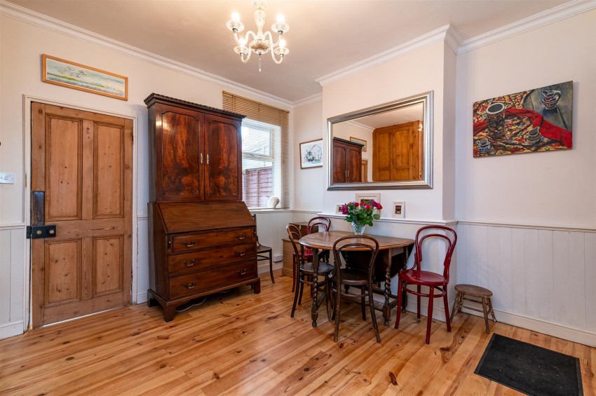 Images for Top Row, Stoke Bardolph, NG14