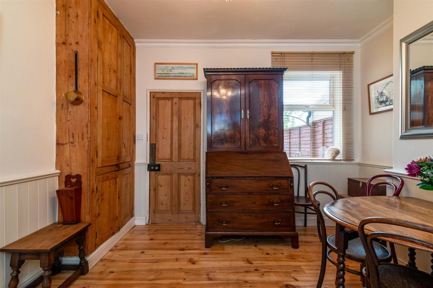 Images for Top Row, Stoke Bardolph, NG14