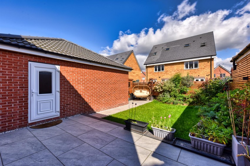 Images for Burrows Drive, Bingham, Nottingham