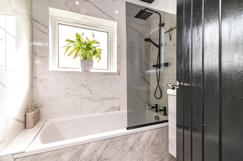 Images for Fraser Road, Carlton, Nottingham