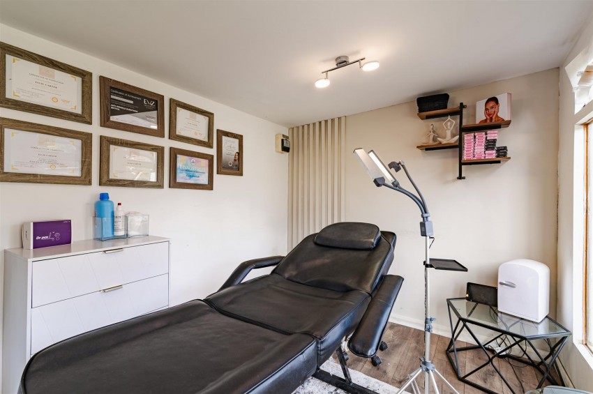Images for Fraser Road, Carlton, Nottingham