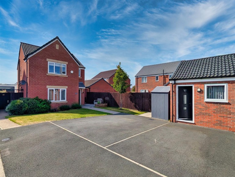 Kingfisher Road, Stoke Bardolph, Burton Joyce, Nottingham