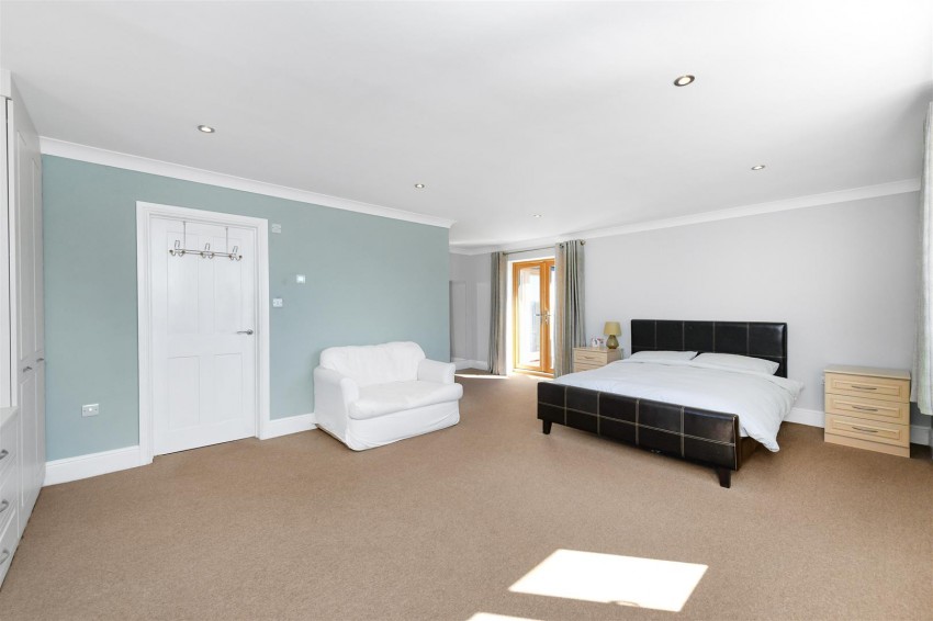 Images for THE LODGE HOUSE - Bridle Road, Burton Joyce, Nottinghamshire NG14 5FQ