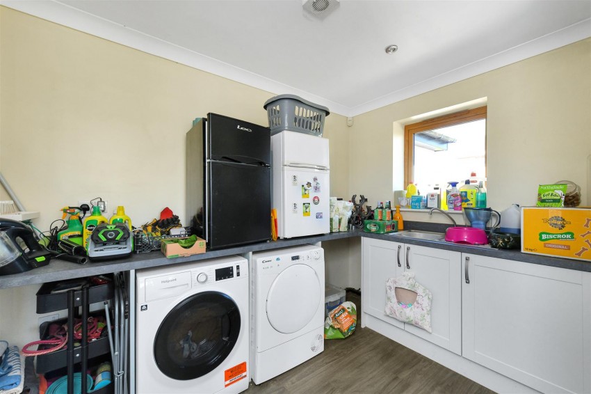 Images for THE LODGE HOUSE - Bridle Road, Burton Joyce, Nottinghamshire NG14 5FQ