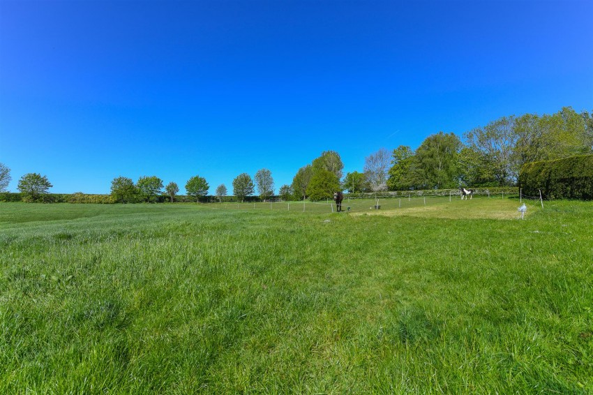 Images for THE LODGE HOUSE - Bridle Road, Burton Joyce, Nottinghamshire NG14 5FQ