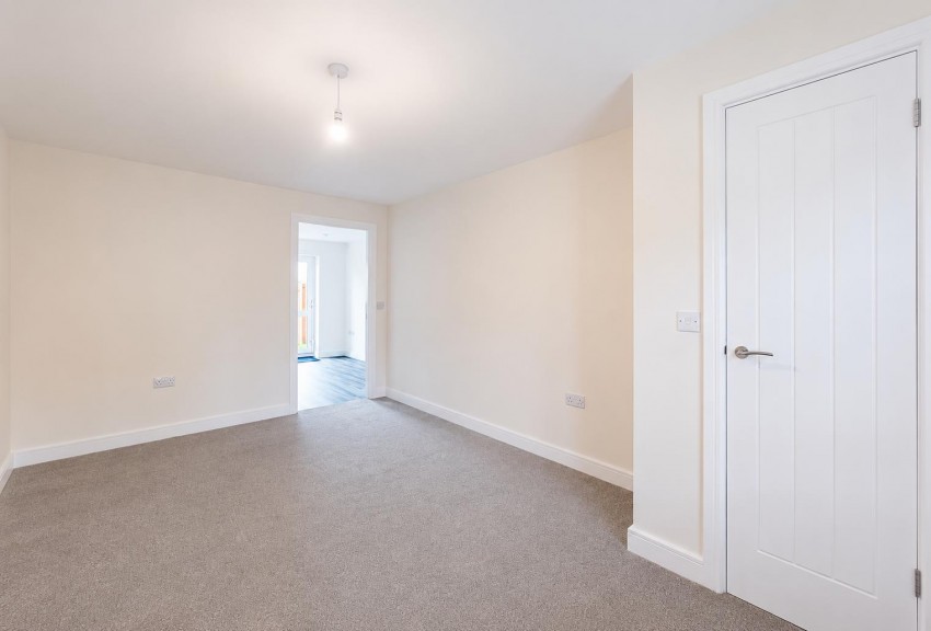 Images for Newbury Gardens, Radcliffe-on-Trent, Nottingham