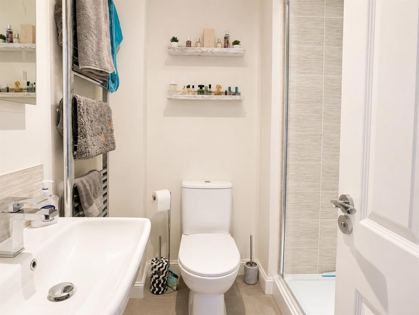 Images for Squires Grove, Bingham, Nottingham