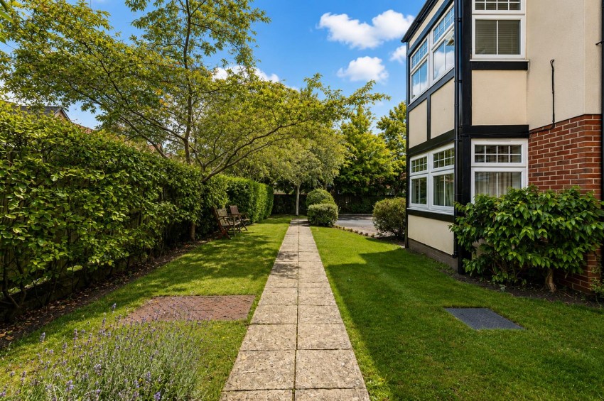 Images for Shaftesbury Avenue, Burton Joyce, Nottingham