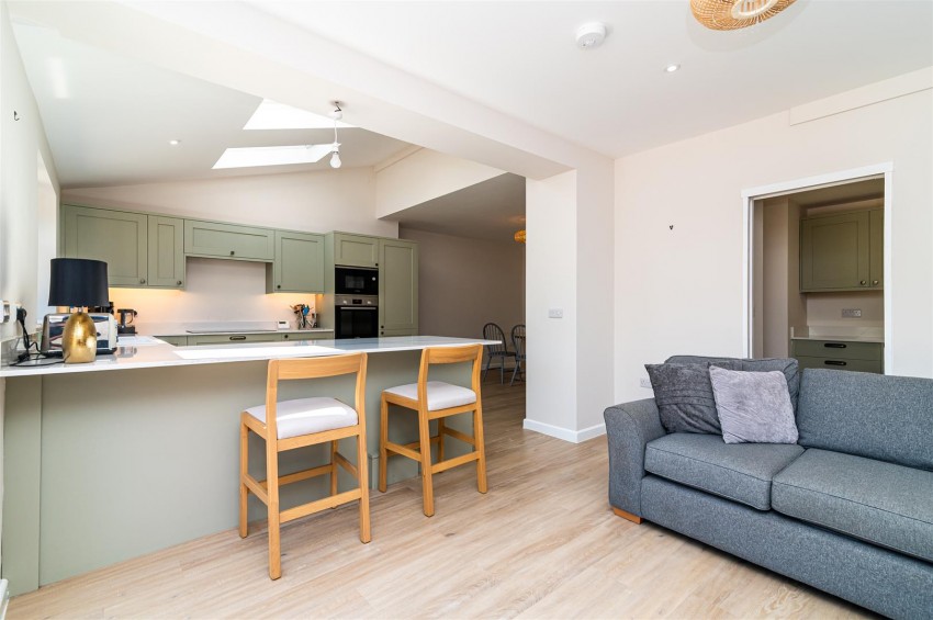 Images for Farnsfield Avenue, Burton Joyce, Nottingham