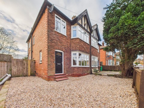 View Full Details for Glamis Road, Nottingham