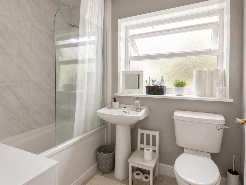 Images for Phoenix Avenue, Gedling, Nottingham